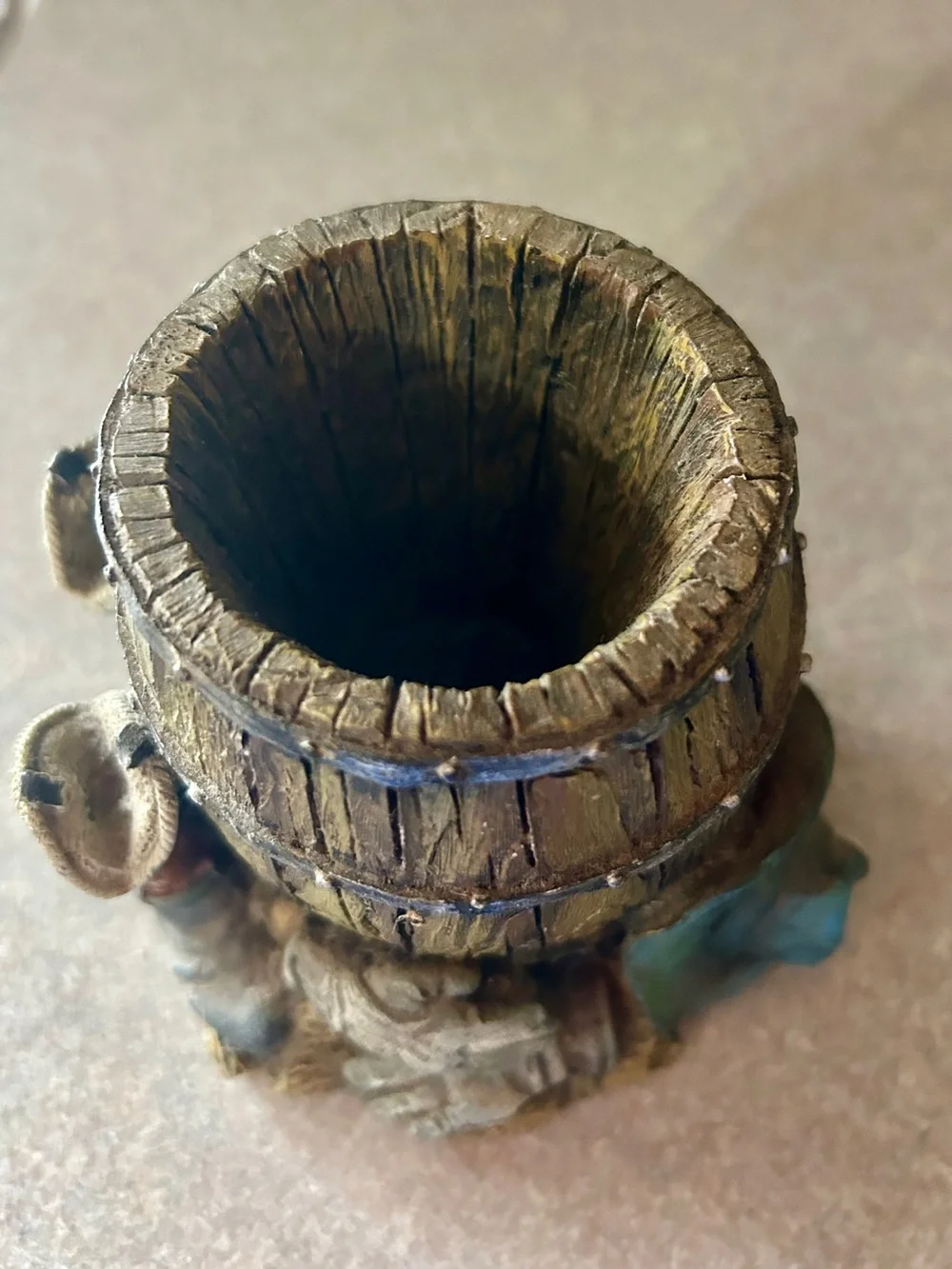 Western Barrel Pencil Holder with Green Accent -resin